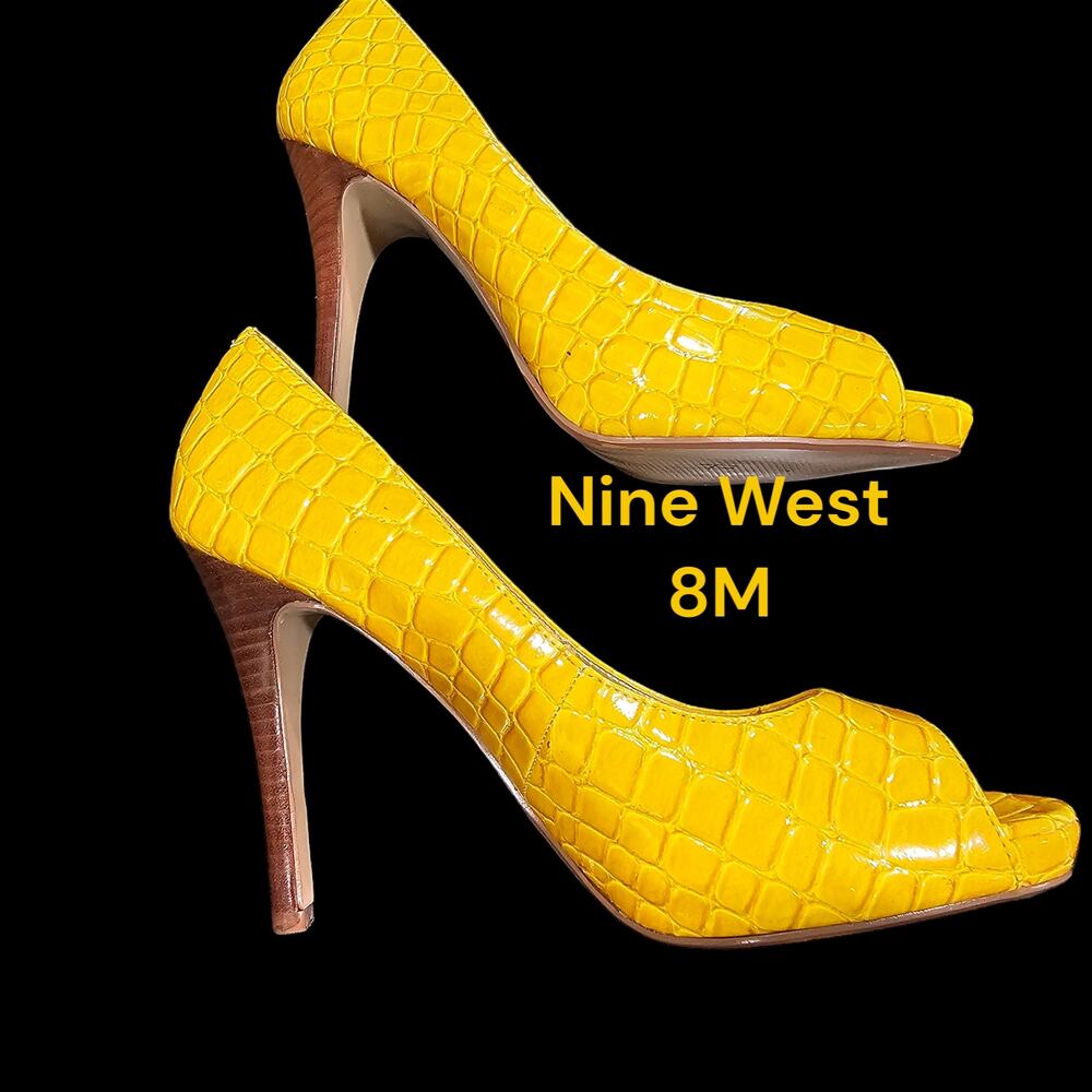 Nine West Liatriso Peep Toe 4" Heel 8M Yellow‎ Snake Print